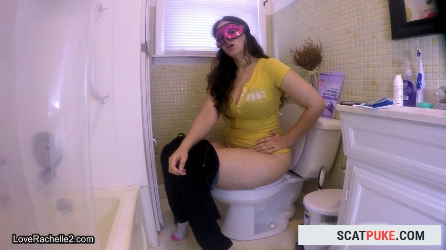 LoveRachelle2 - Shove Your Face Down My Toilet - Full HD 1080p  [837 MB]
