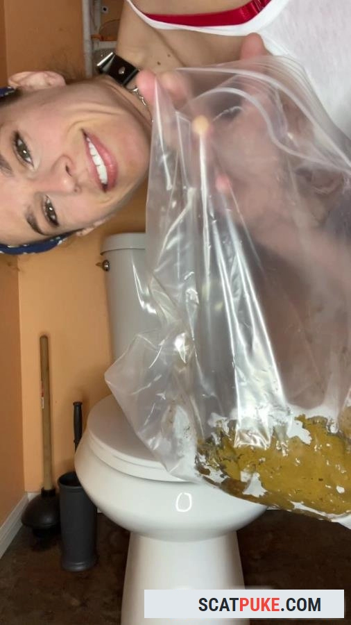 VibeWithMolly - School girl poops in bag - UltraHD 2K  [623 MB]