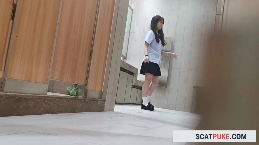 Toilet Camera Voyeur Video - FullHD 1080p [234 MB]