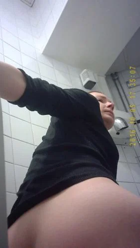 hidden camera in the women's toilet of the institute - SiteRip  [2.77 GB]