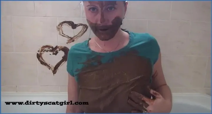 Solo Poop with Victoria: DirtyScatGirl - scat porn video at ScatPuke.com