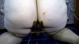 Dirty Poo In Pantyhose - FullHD 1080p [1.40 GB]