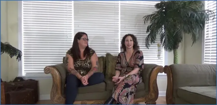 Samantha Starfish's Scat Interview, USA - scat porn video at ScatPuke.com