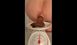 High speed shit eating - HD 720p  [128.38 MB]