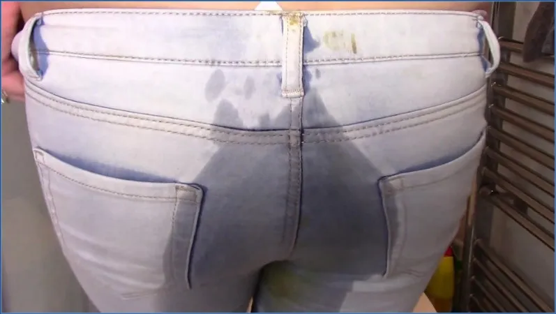 Fart and Shart for Boss (Scat-Shop) - evamarie88 - scat porn video at ScatPuke.com