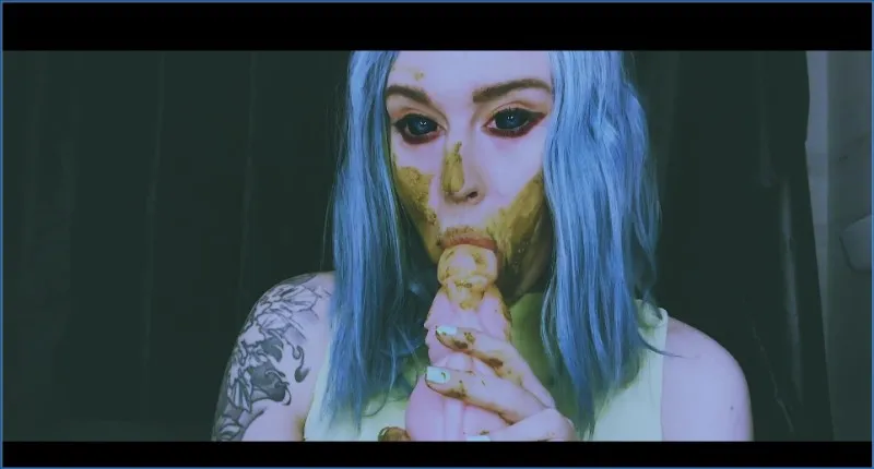 SweetBettyParlour's Spooky Scat Wife Betty, Russian - scat porn video at ScatPuke.com