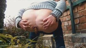 Shitting In Grandma's Garden - HD 720p [Mia Skye aka MiaRoxxx] Germany, Dirty Anal