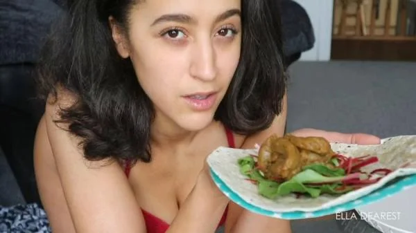 Snack For My Boyfriend - HD 720p [Ella Dearest aka Efro Ella] Solo, Defecation