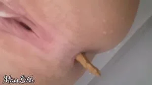 Scat While Smell My Socks - FullHD 1080p [Miss Lith] Spain, Toilet Slavery