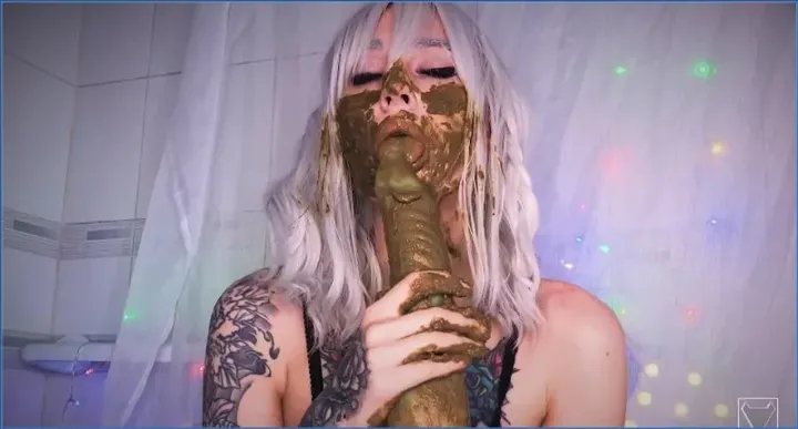 Mega Shit And Erotic Mastrubation By Scat Star Betty (SG-Video) - Kaviar Video - popular scat video at ScatPuke